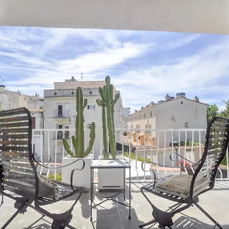 דירה The Luxor By Hello Homes סיטגס