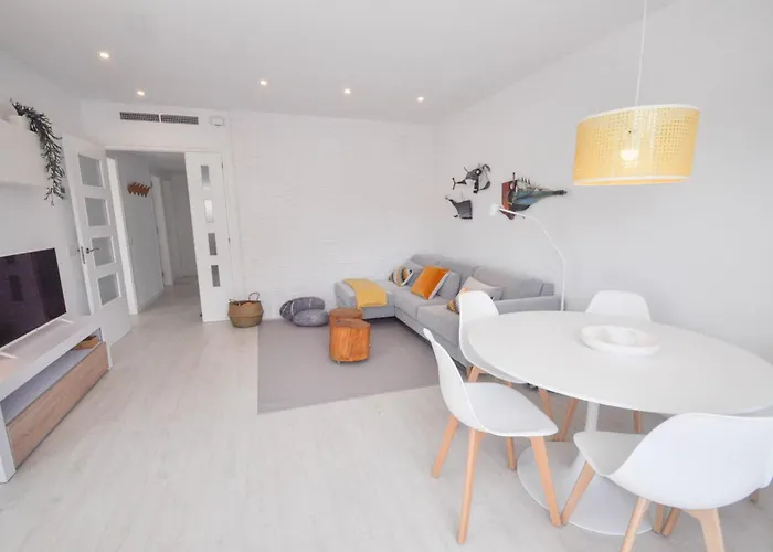 The Luxor By Hello Homes * סיטגס